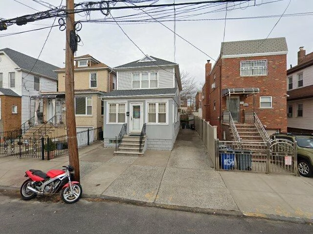 House image located at Bronx, NY 10461