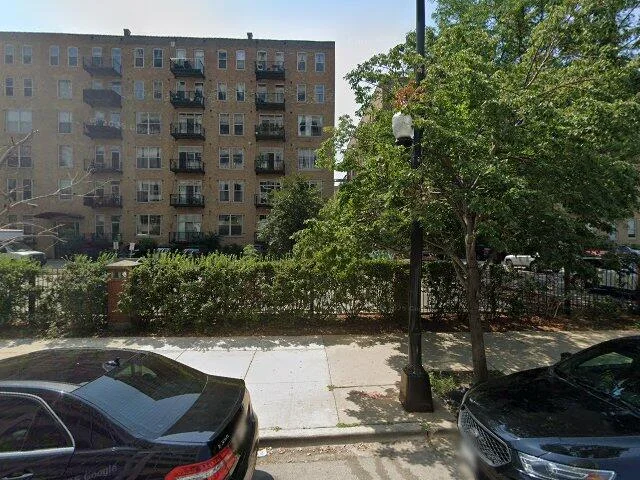 House image located at Chicago, IL 60607