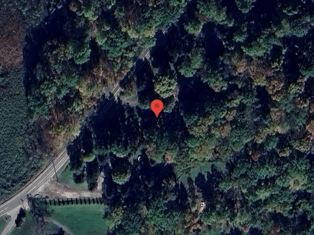 House image located at Burton, OH 44021