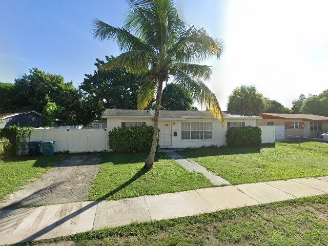 House image located at Miami, FL 33169