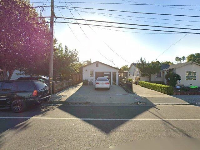 House image located at Blackwell, OK 74631