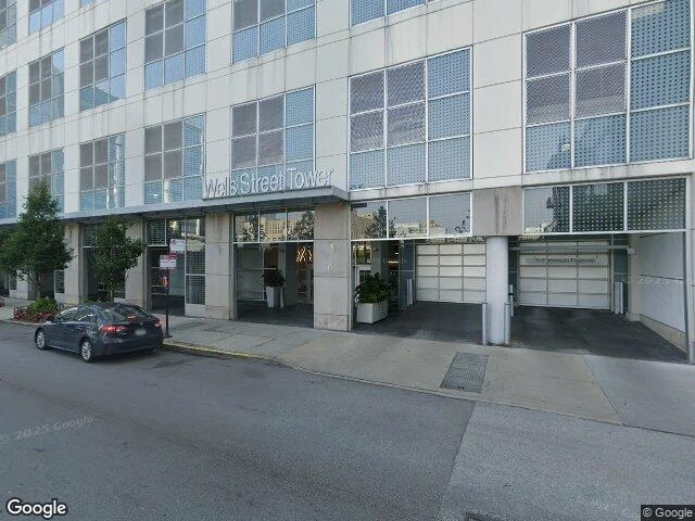 House image located at Chicago, IL 60607