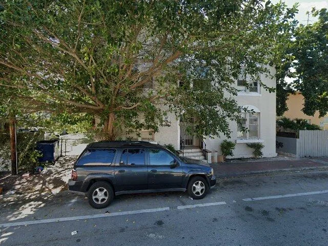 House image located at Miami, FL 33135