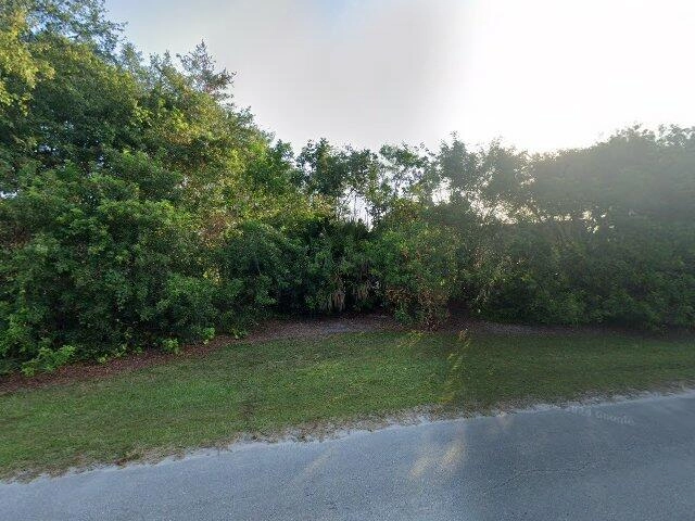 House image located at West Palm Beach, FL 33411