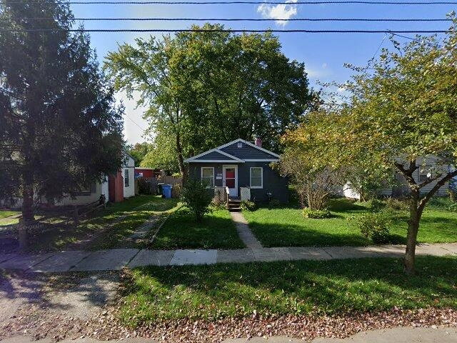 House image located at Lansing, MI 48912