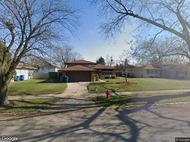 House image located at South Holland, IL 60473