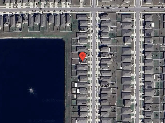 House image located at Ruskin, FL 33570