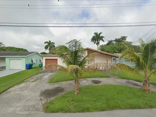 House image located at Hollywood, FL 33023