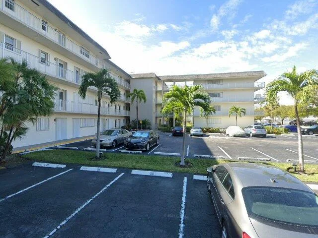 House image located at Hallandale, FL 33009