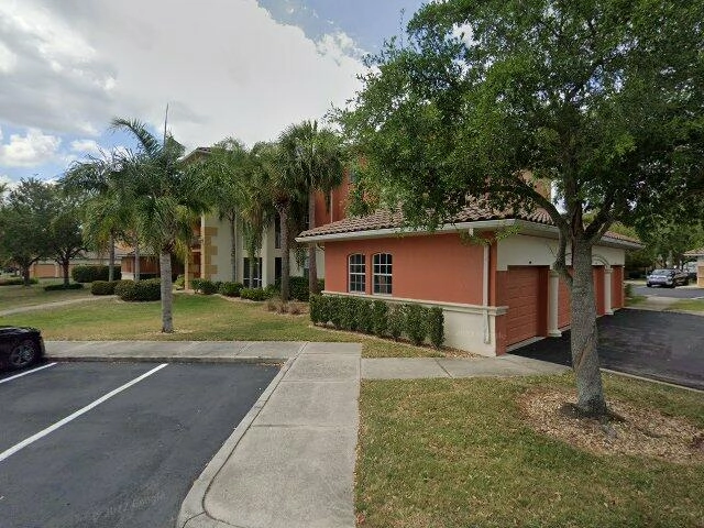 House image located at Cape Coral, FL 33909