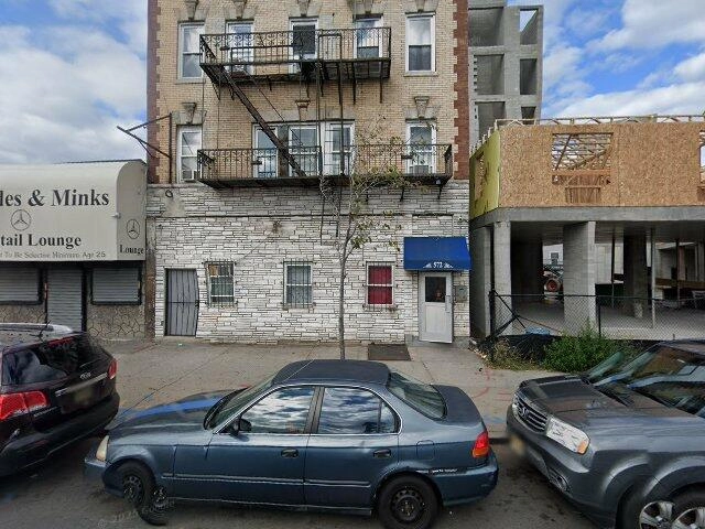 House image located at Newark, NJ 07103