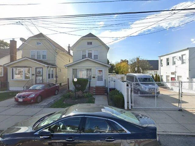 House image located at Saint Albans, NY 11412