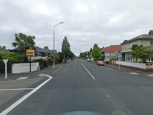 House image located at Auburn, MA 01501