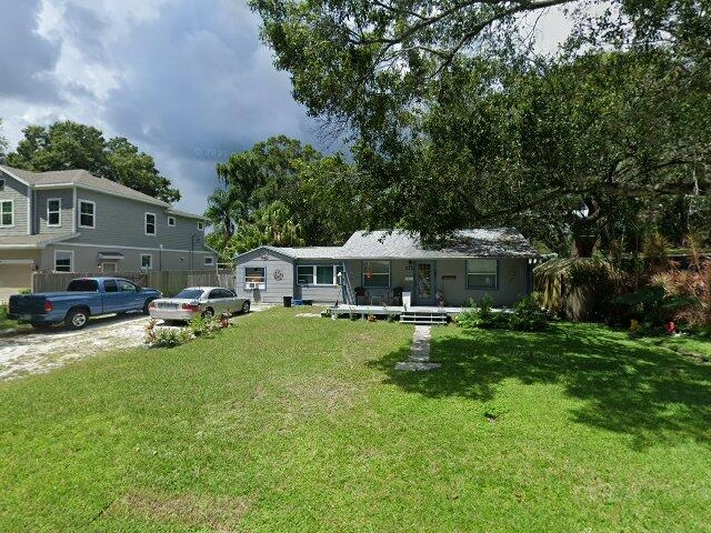 House image located at Saint Petersburg, FL 33714