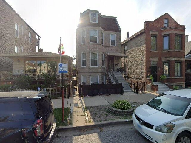 House image located at Chicago, IL 60616