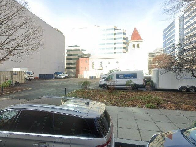 House image located at Springfield, OR 97477