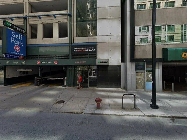 House image located at Chicago, IL 60606