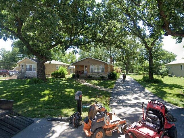 House image located at South Holland, IL 60473
