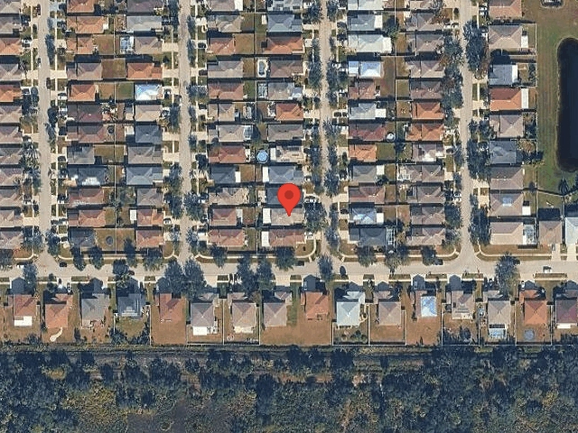 House image located at Gibsonton, FL 33534