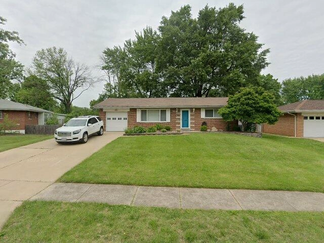 House image located at Florissant, MO 63033