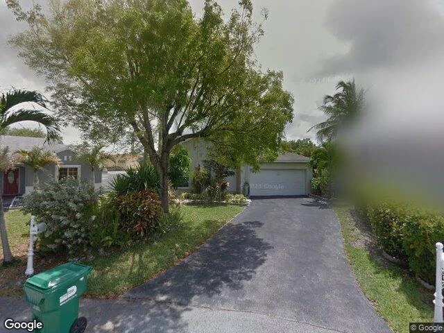 House image located at Miami, FL 33186