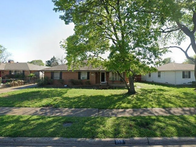 House image located at Dallas, TX 75228