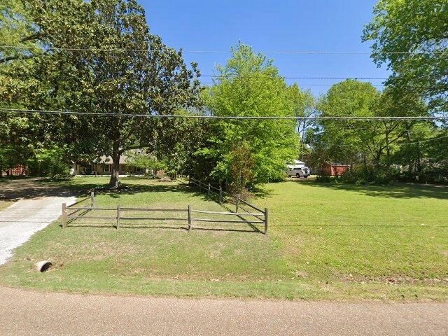 House image located at Memphis, TN 38135