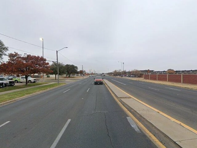 House image located at Moline, IL 61265