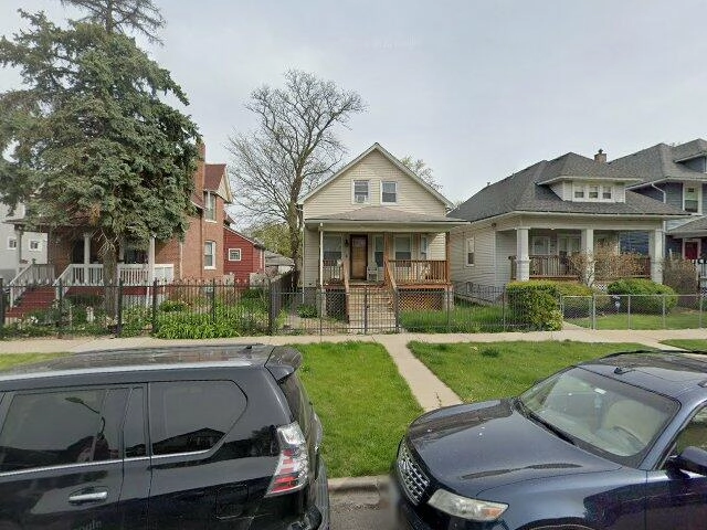 House image located at Chicago, IL 60651