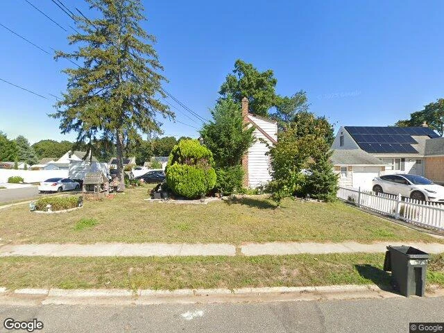 House image located at West Babylon, NY 11704