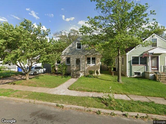 House image located at Riverton, NJ 08077