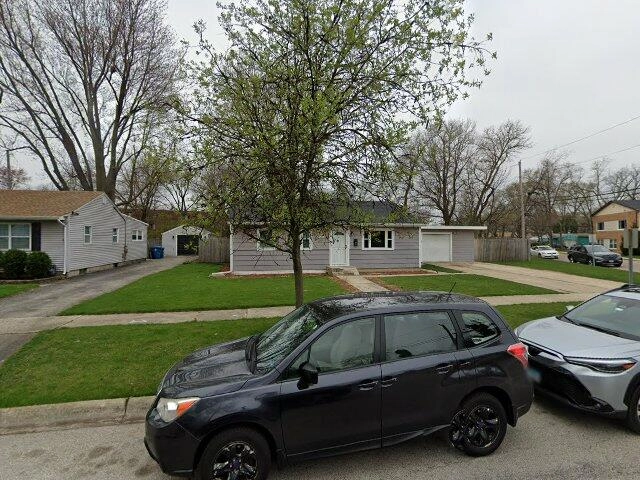 House image located at Aurora, IL 60506