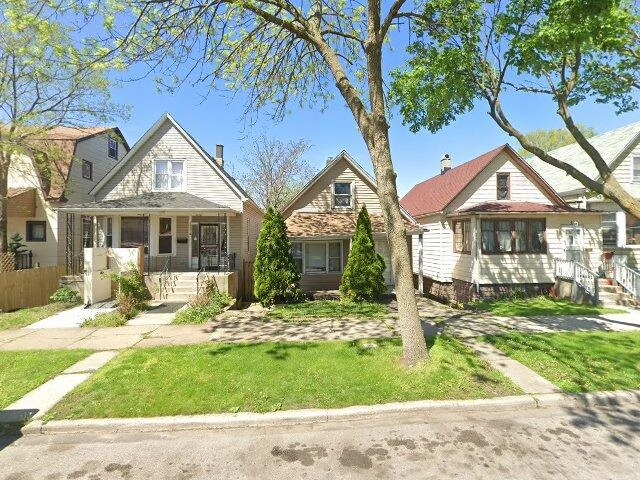 House image located at Chicago, IL 60617