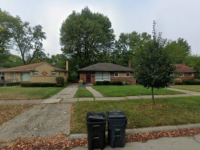 House image located at Oak Park, MI 48237