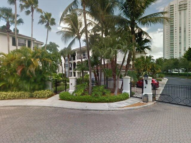 House image located at North Miami Beach, FL 33160