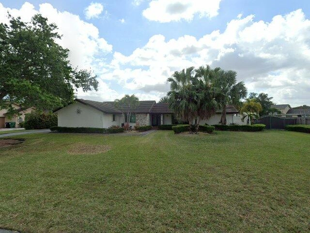 House image located at Miami, FL 33187