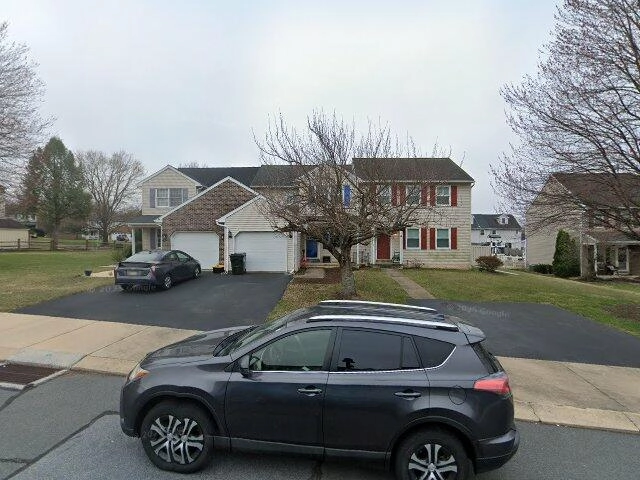 House image located at Reinholds, PA 17569