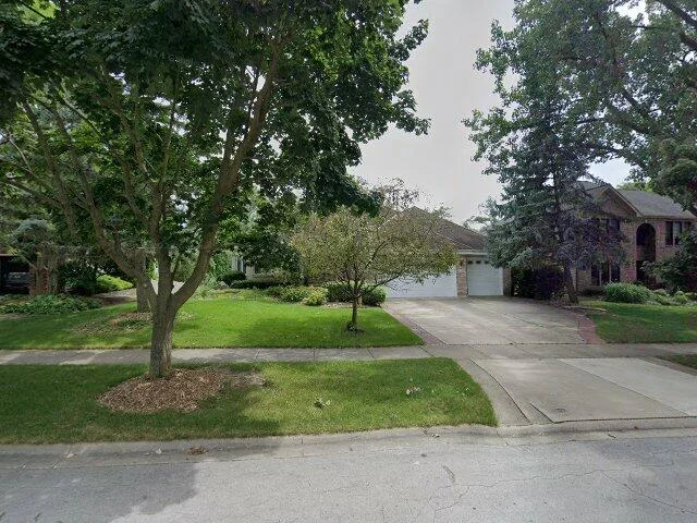 House image located at Naperville, IL 60563