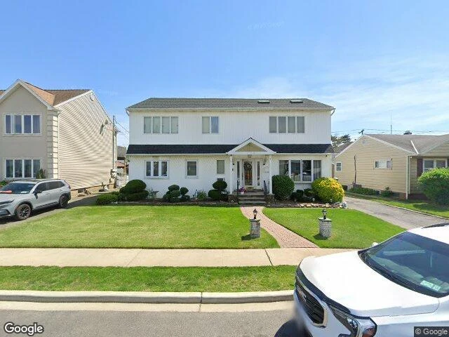 House image located at Franklin Square, NY 11010