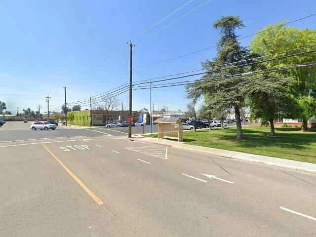 House image located at Kingsburg, CA 93631