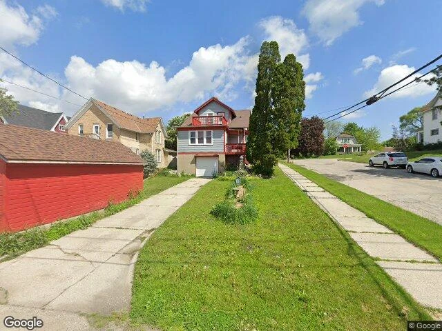 House image located at West Bend, WI 53095