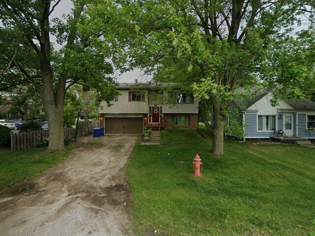 House image located at Waterford, MI 48329