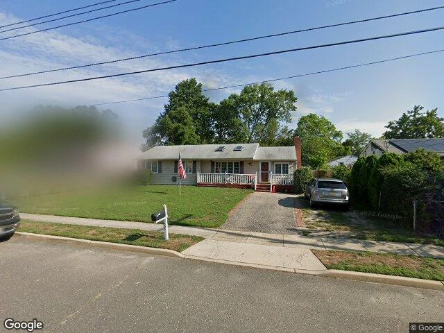 House image located at Lakehurst, NJ 08733