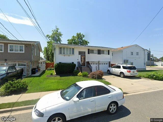 House image located at Freeport, NY 11520