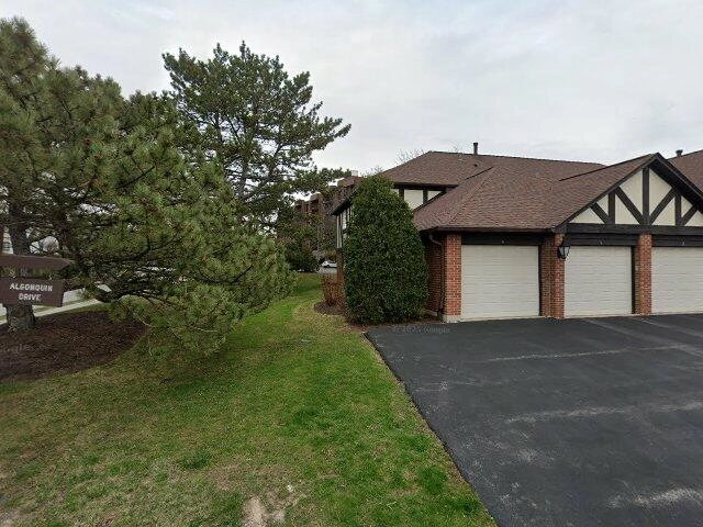 House image located at La Grange, IL 60525