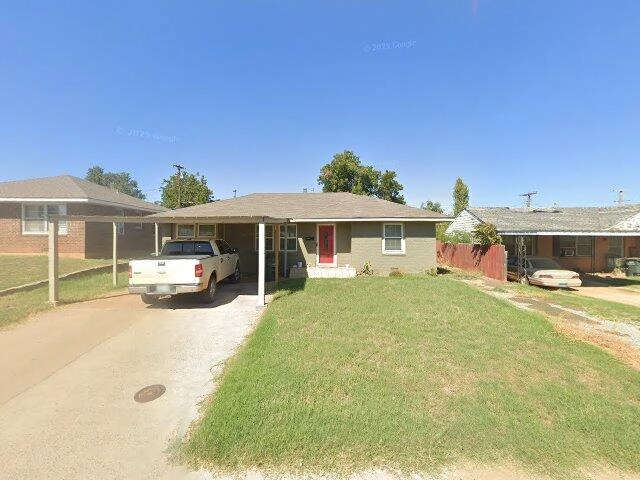 House image located at Clinton, OK 73601