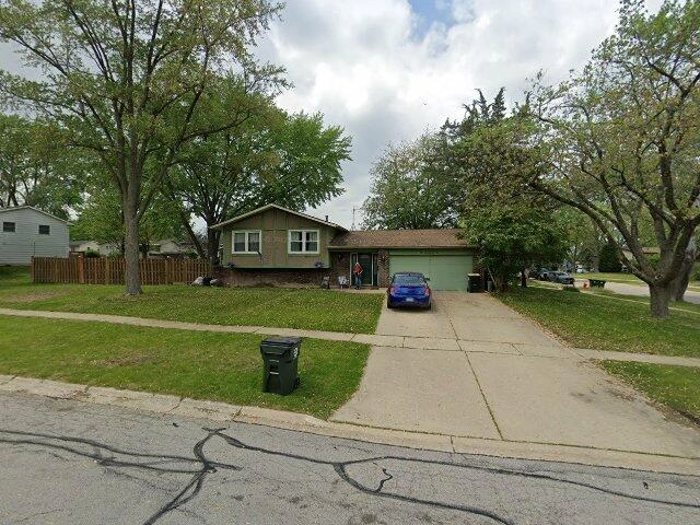 House image located at Woodridge, IL 60517