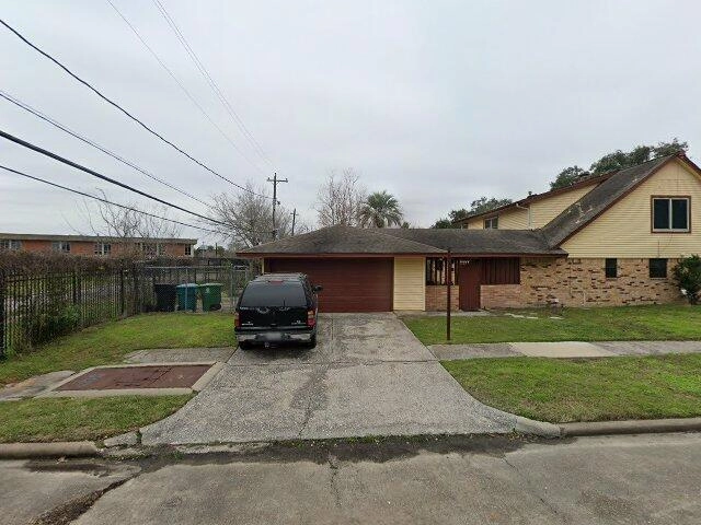 House image located at Houston, TX 77096