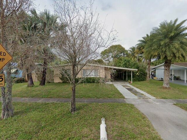 House image located at West Palm Beach, FL 33406