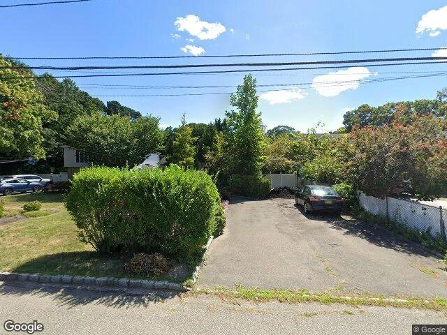 House image located at West Babylon, NY 11704